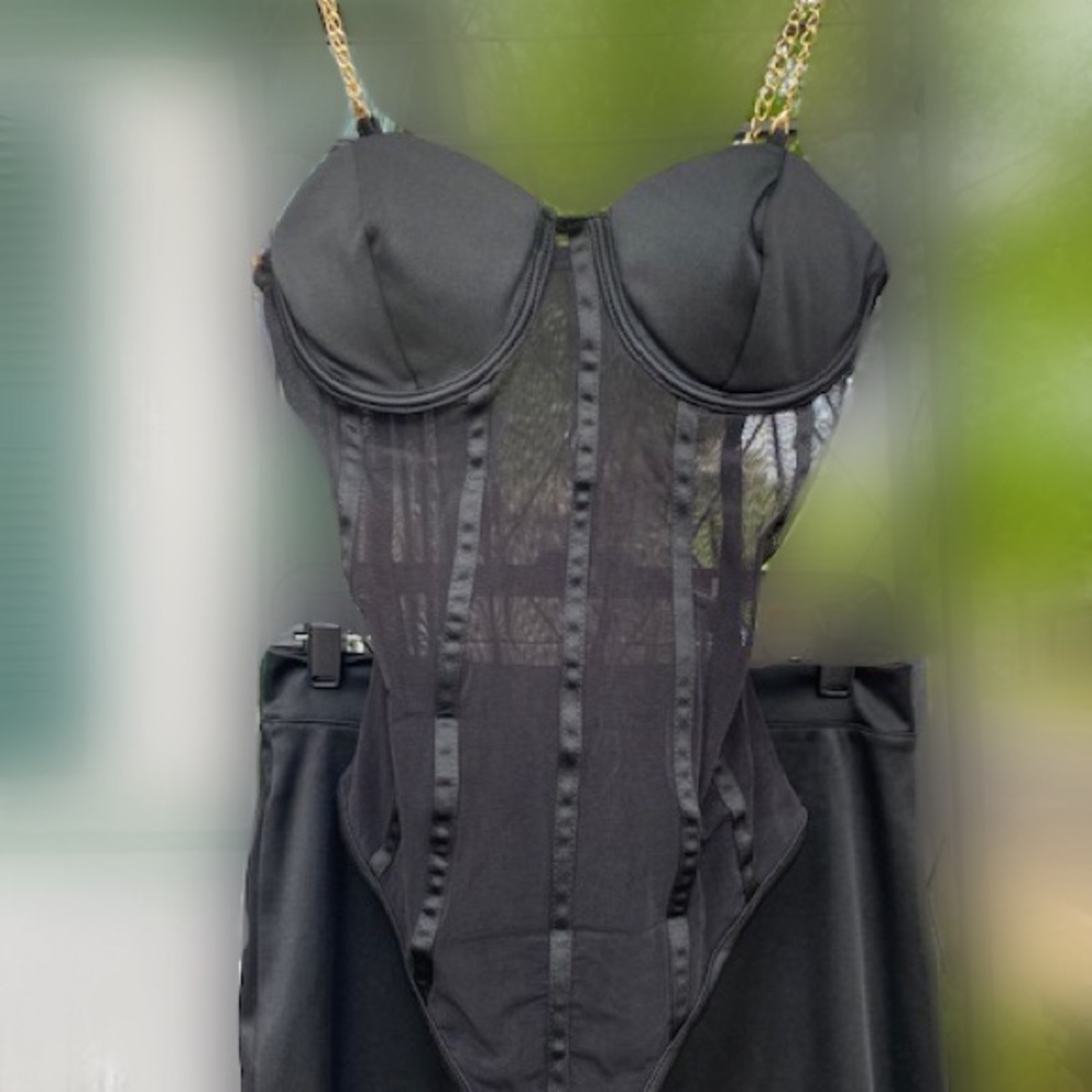 Sexy 2 Piece Black Set!